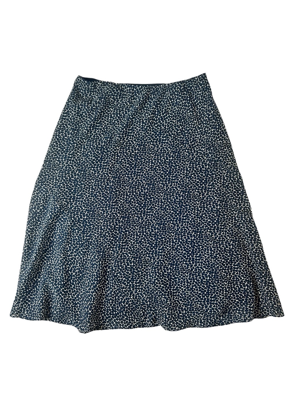 LIZ CLAIBORNE BLUE & CREAM GEOMETRIC FLARE SKIRT — VINTAGE 90s, STRETCH WAIST